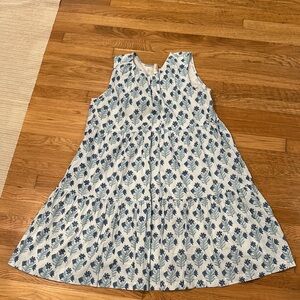 Lined sleeveless excellent condition dress